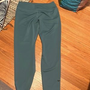 Nike dri fit leggings